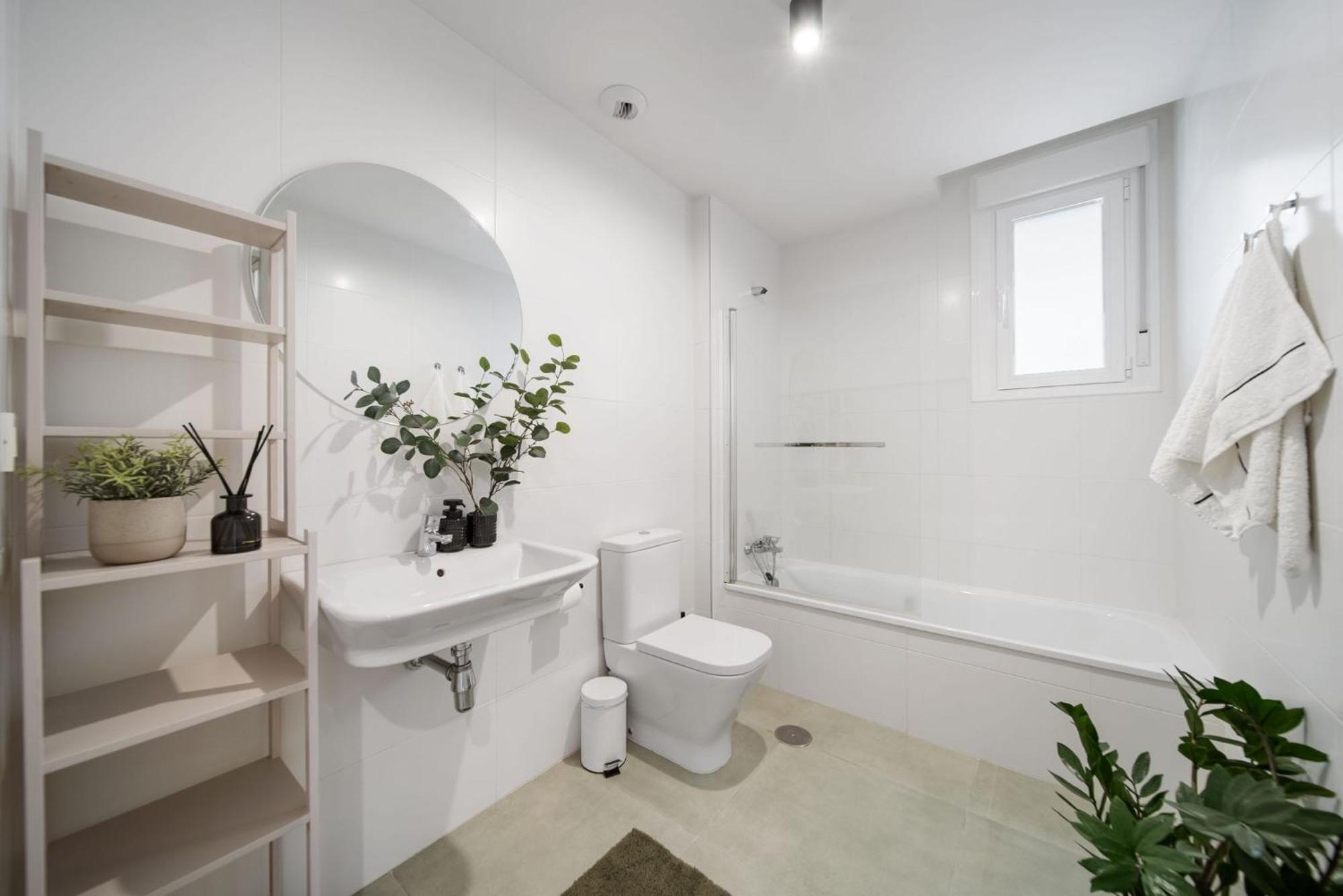 Brand New With Gym&rooftop Pool. Appartement Marbellac